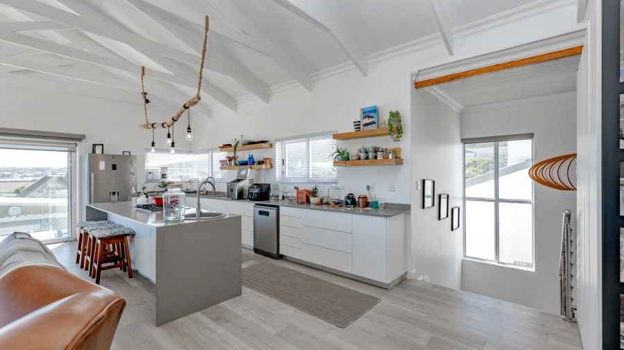 4 Bedroom Property for Sale in Agulhas Western Cape